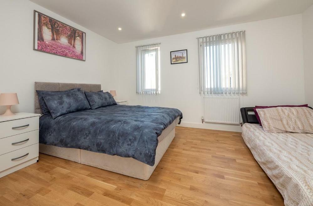 Easystay Slough Central Free Parking Bagian luar foto