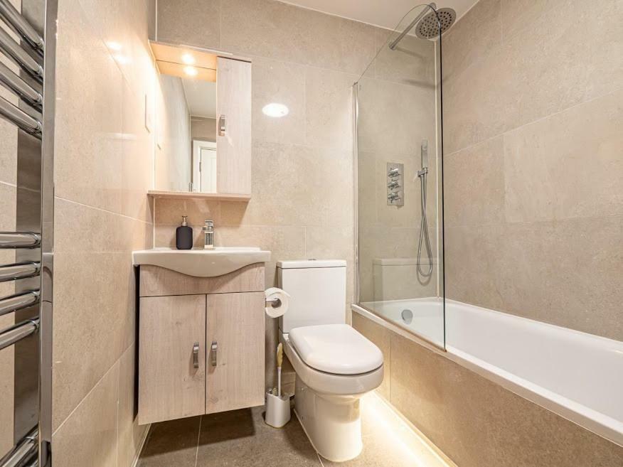 Easystay Slough Central Free Parking Bagian luar foto